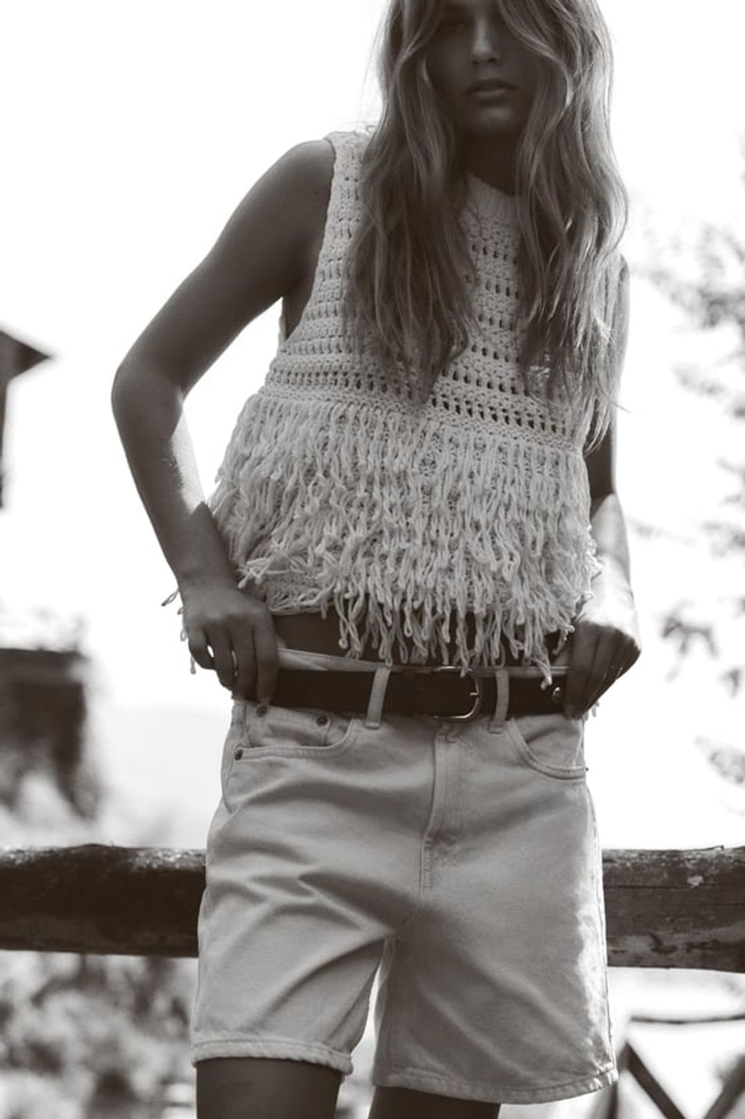 TEXTURED KNIT TOP WITH FRINGE