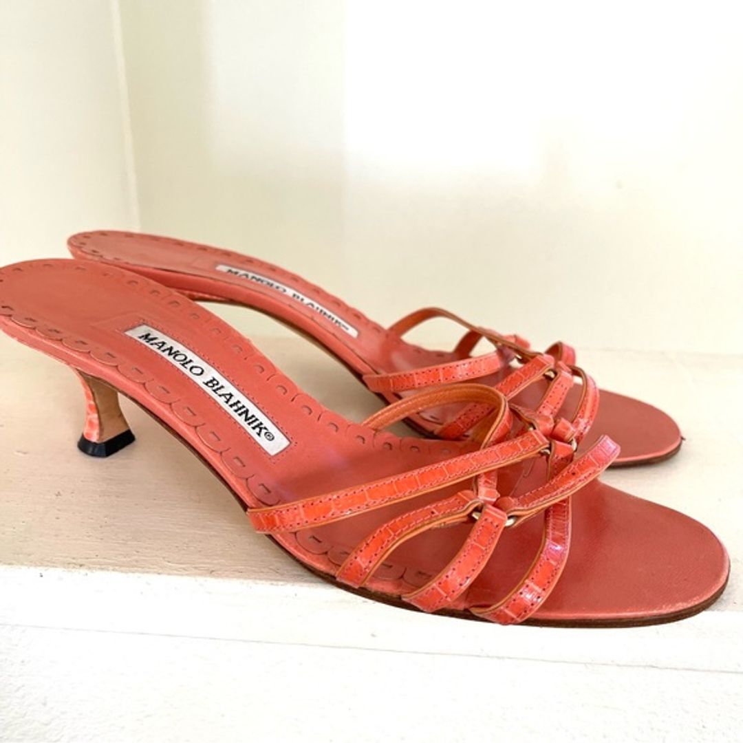 Vintage Manolo Blahnik Women's Strappy kitten Heel Sandals