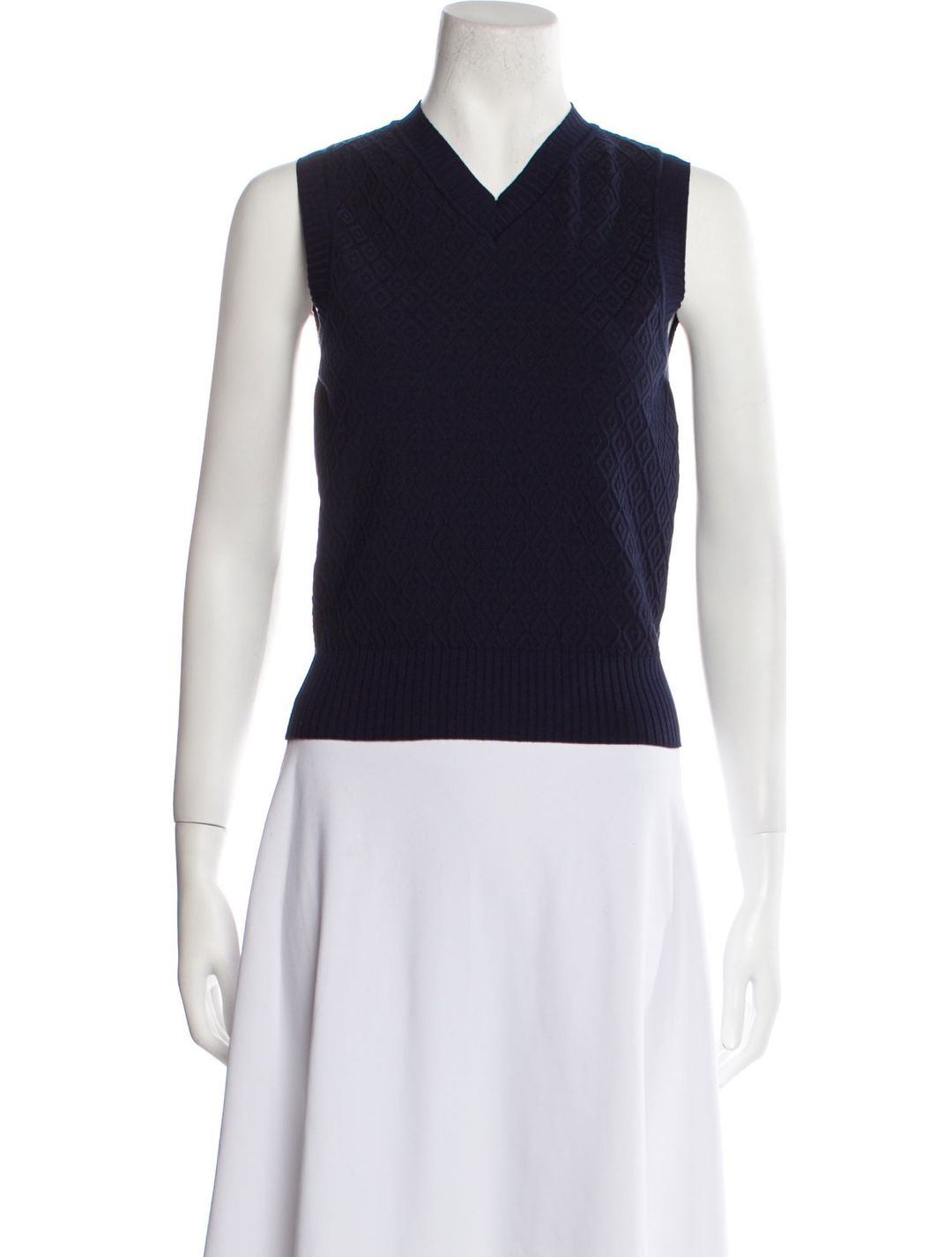 High Sport V-Neck Sleeveless Top