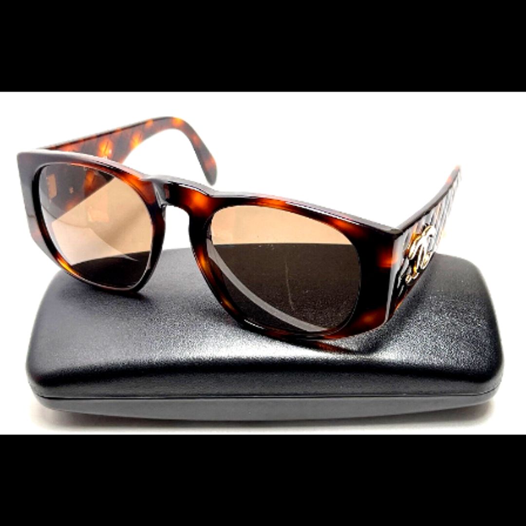 Vintage CHANEL 0003 80 Plastic Tortoise Sunglasses #3