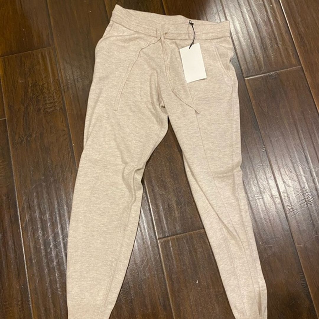 Aria Knit Pants NEW with tag