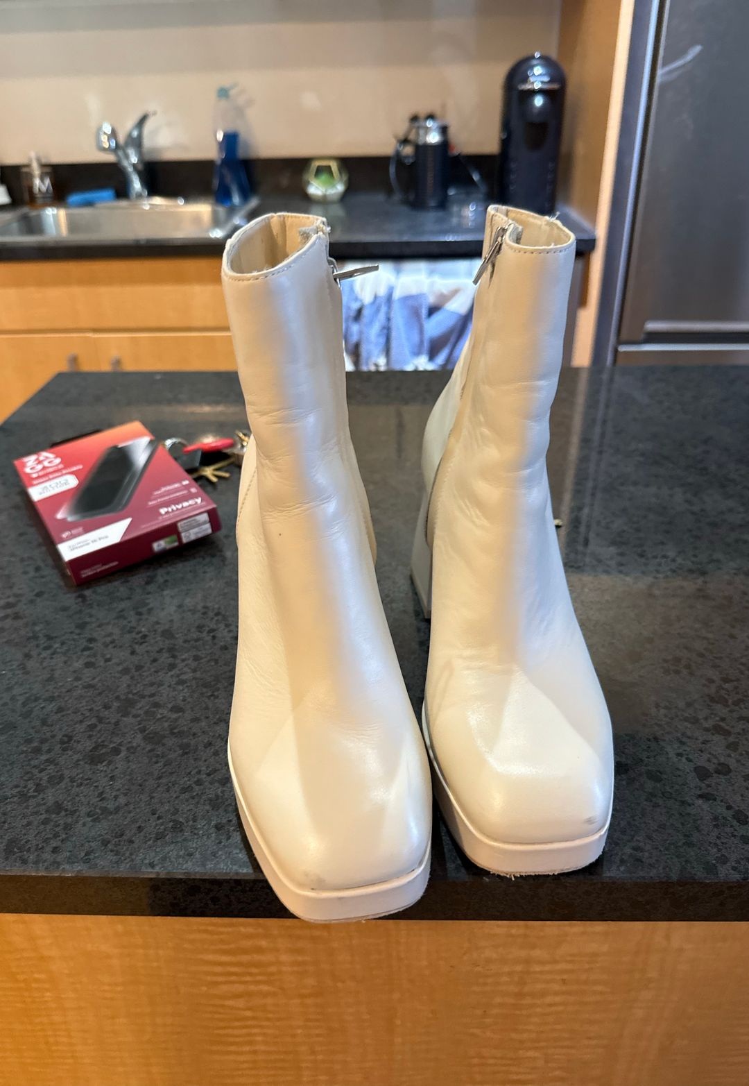 Dolce Vita Ulyses Boots Ivory Leatherfor Women - Size 9.5