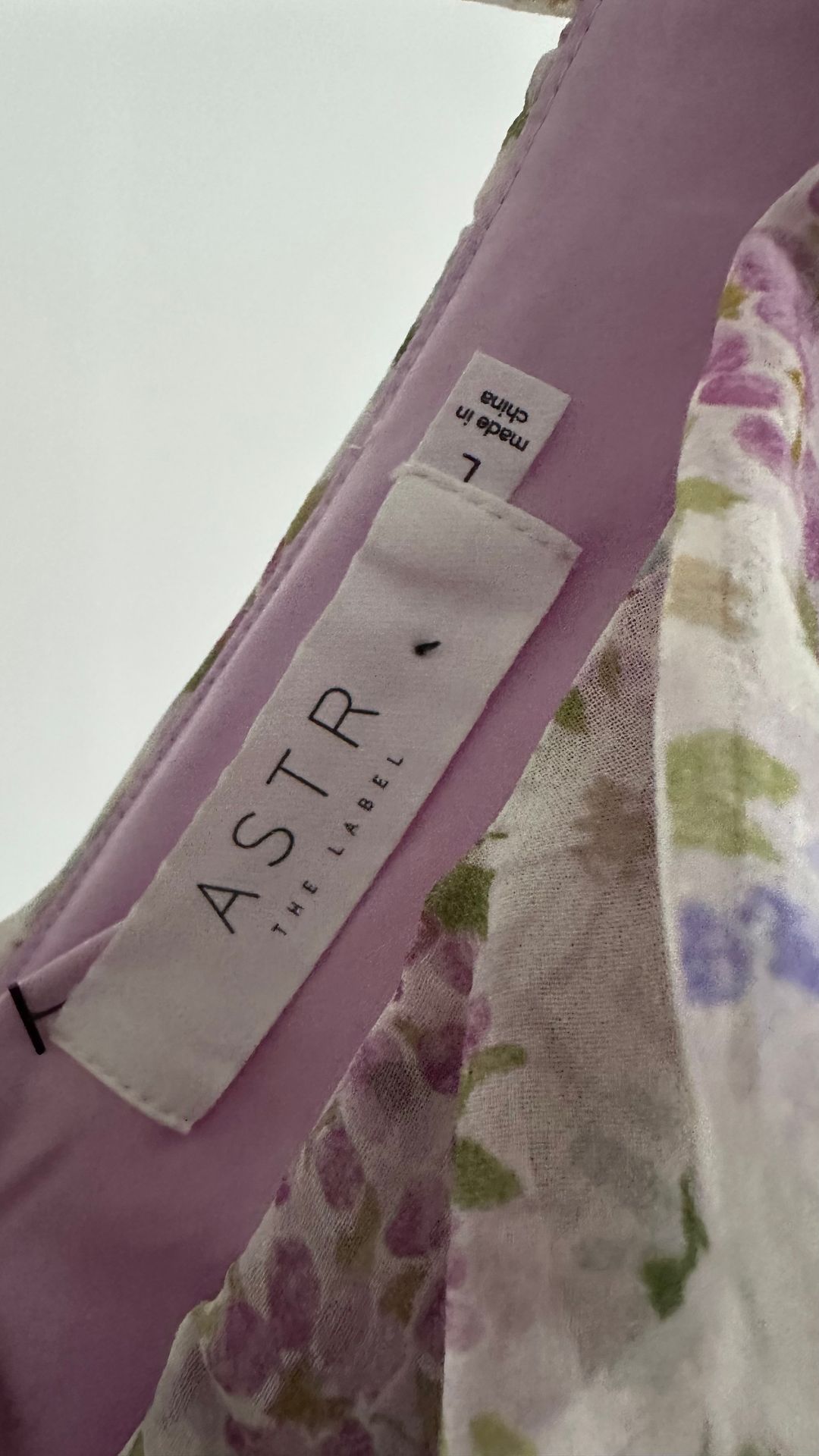 NWT ASTR the Label MARCY FLORAL PLEATED CUTOUT MINI DRESS