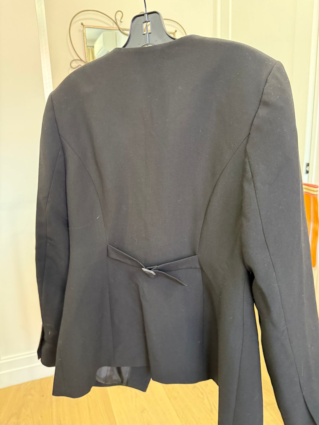 Daphne Scoop Neck Waisted Blazer