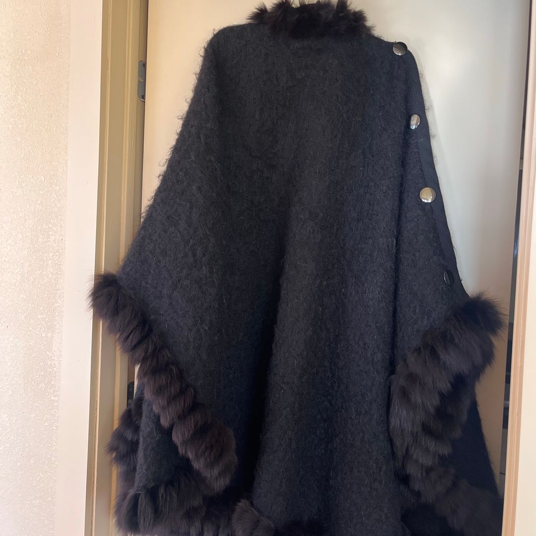Cashmere & Mohair Cape