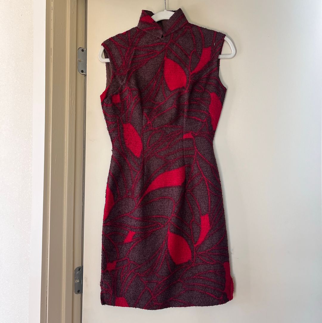Vintage wool Sleeveless dress with red and gray pattern