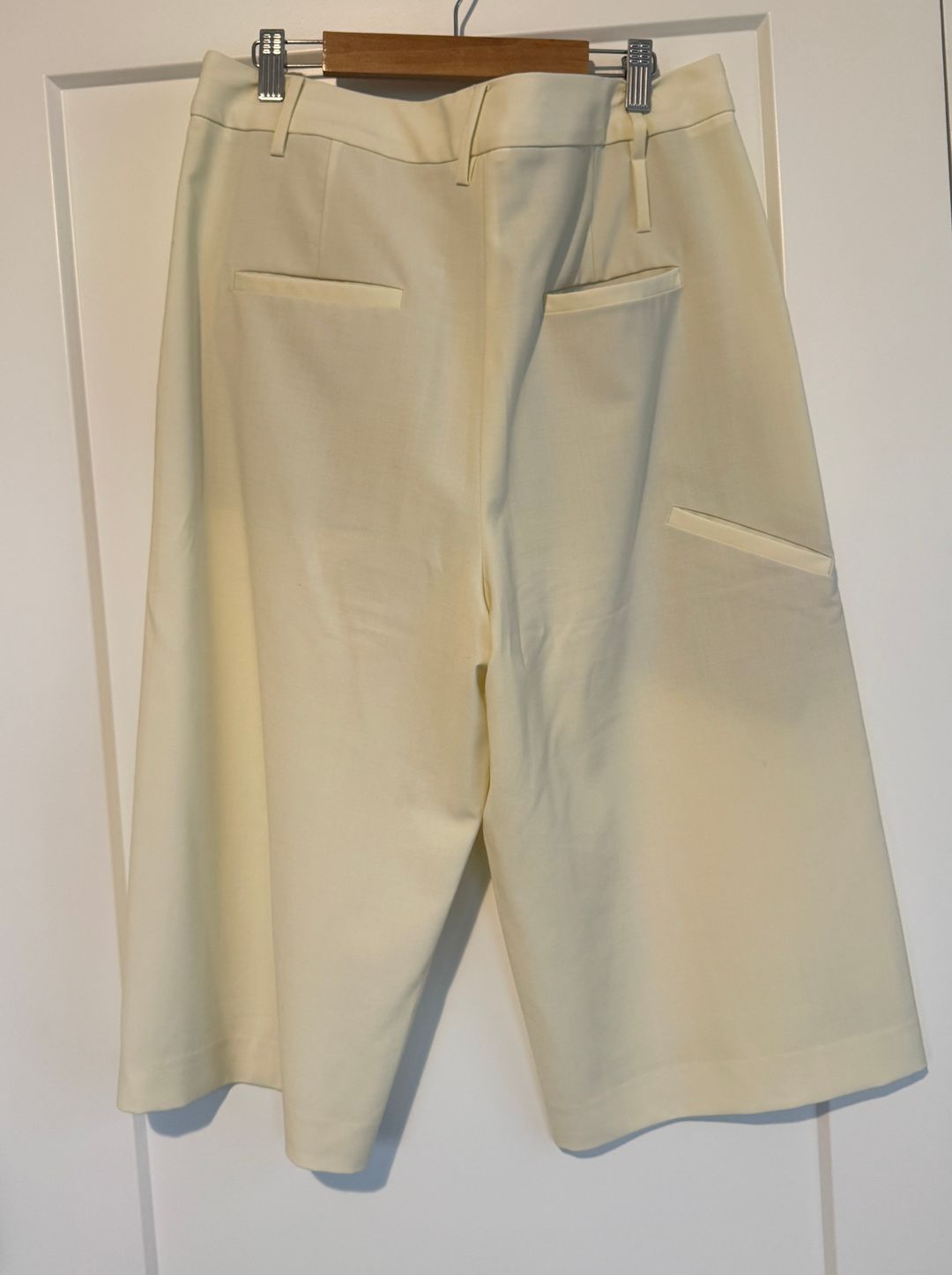 Tropical Wool Short