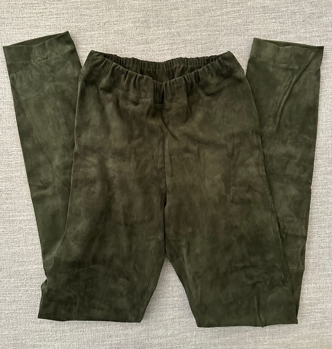 Slim pants