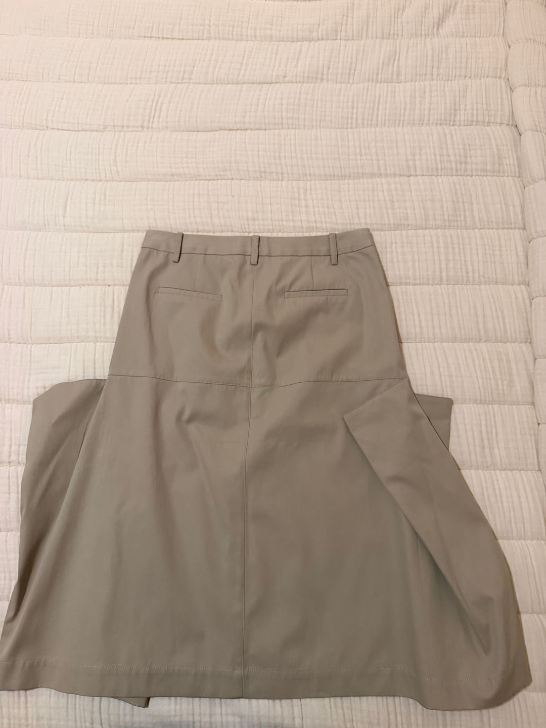 Luxe Spring Twill Tucked Pleat Skirt