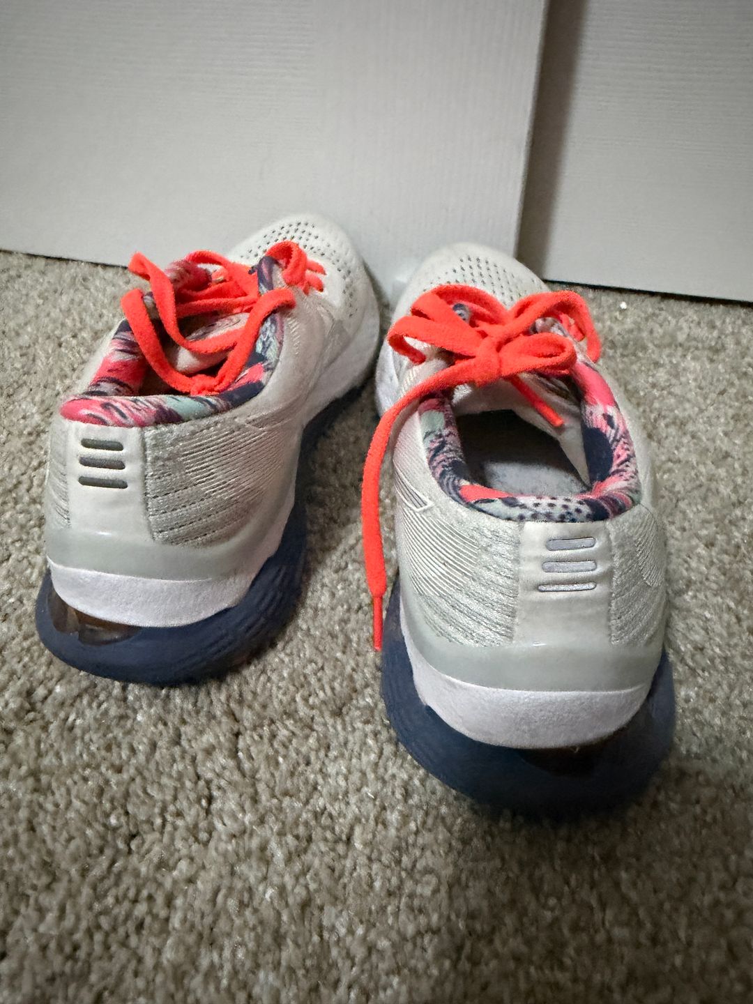 Running shoes