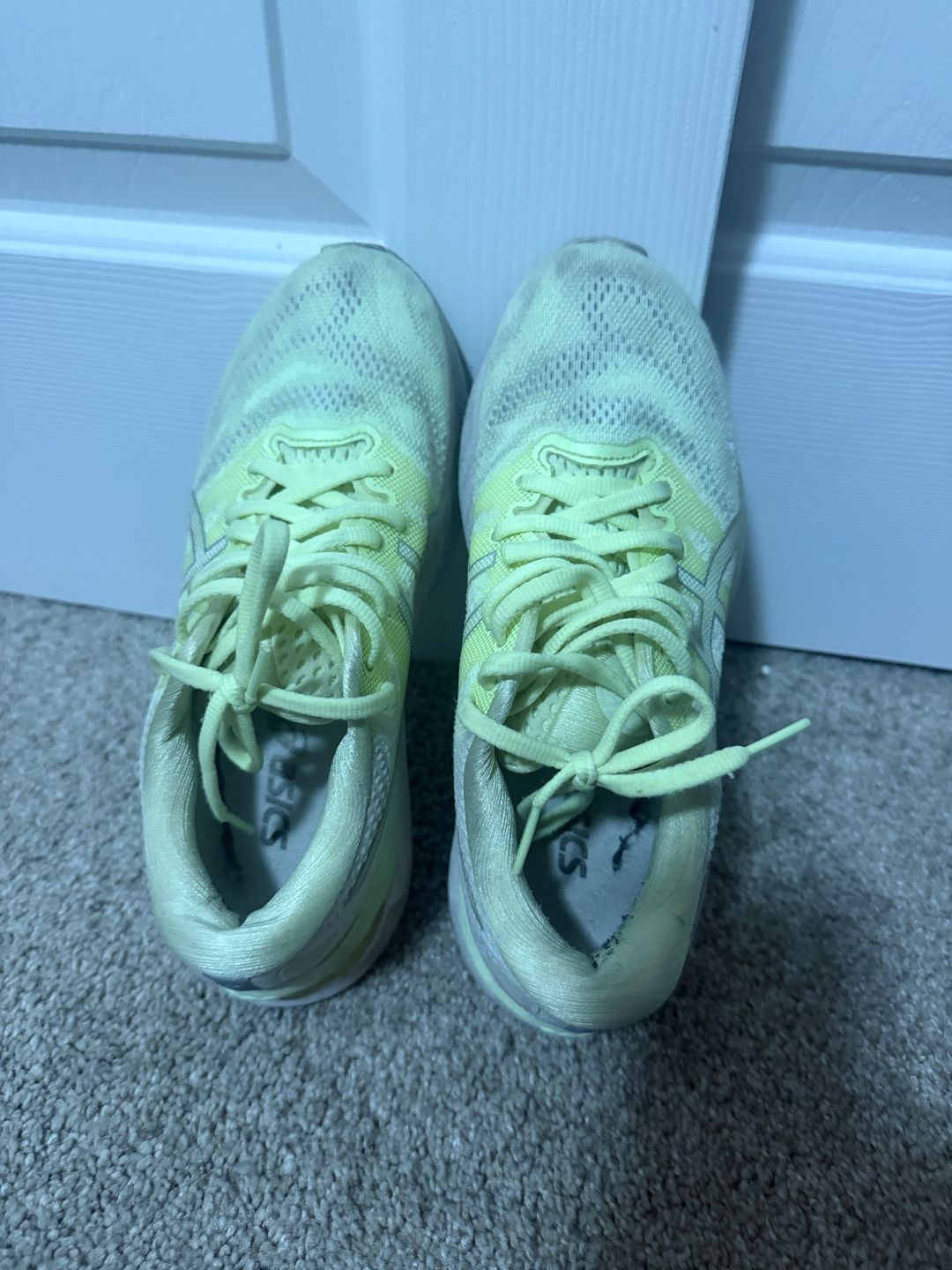 Women's Running Shoes