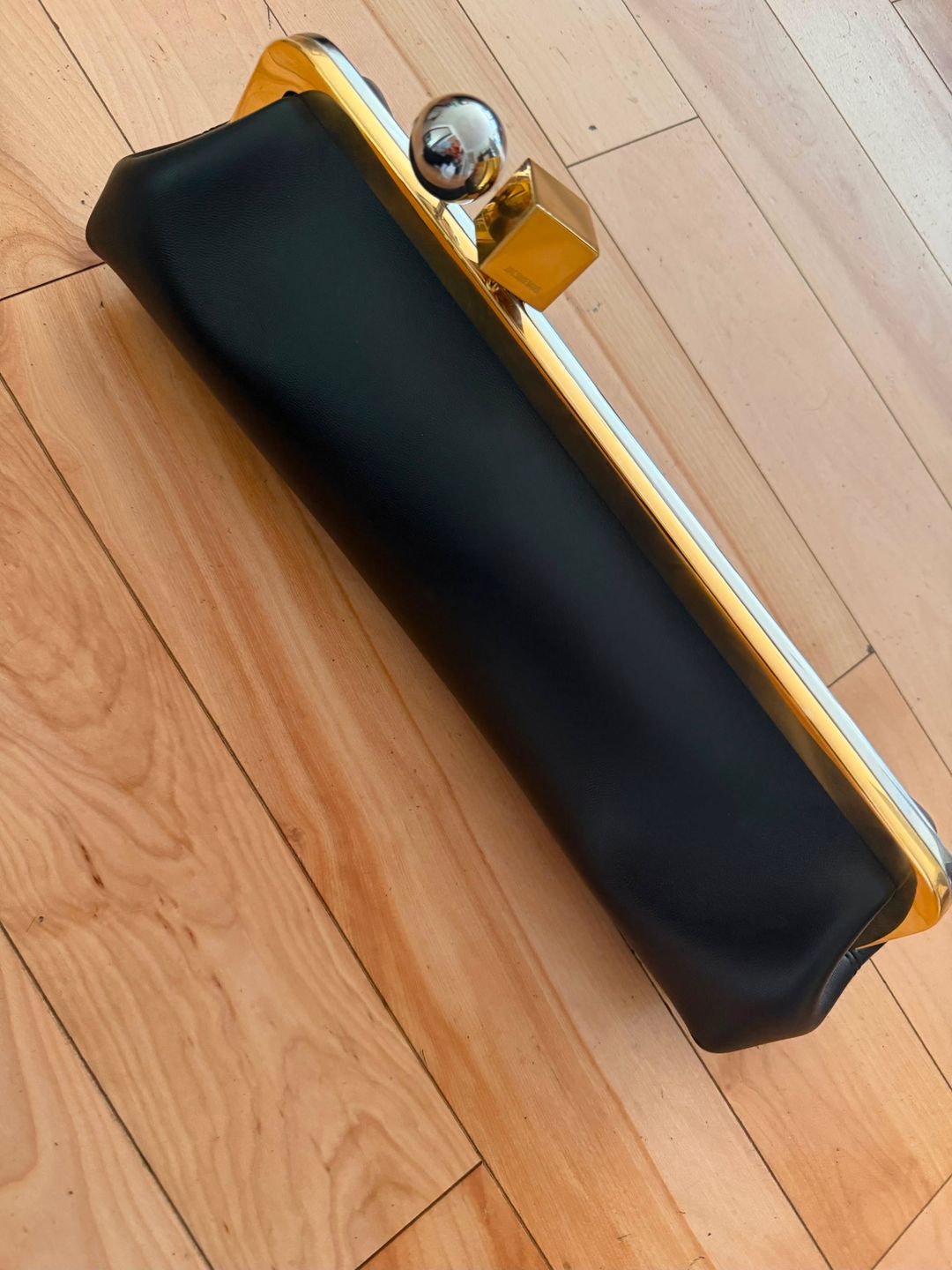 Jacquemus
La Pochette Salon Clutch