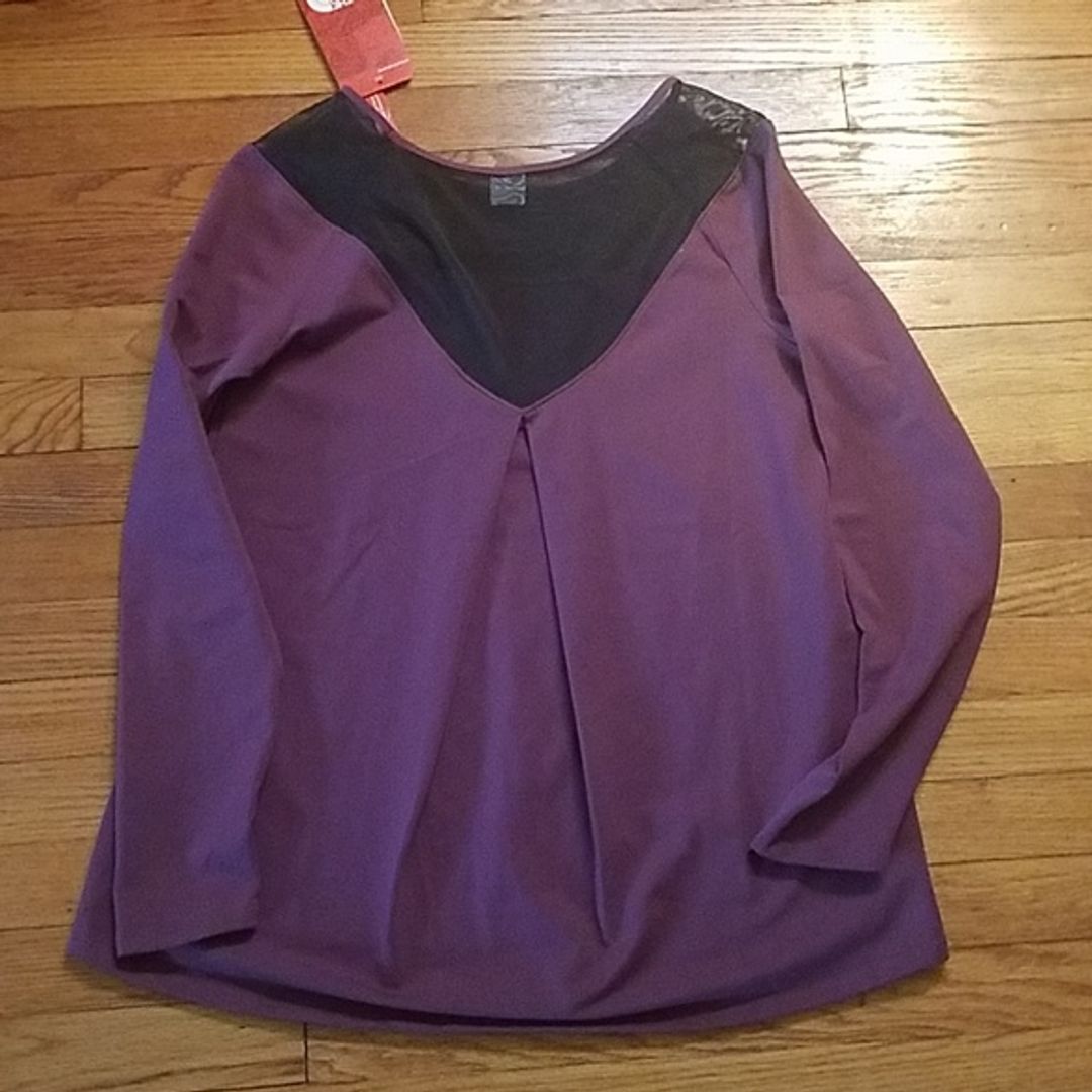 NWT The North Face Morado Top in Purple  Size M US