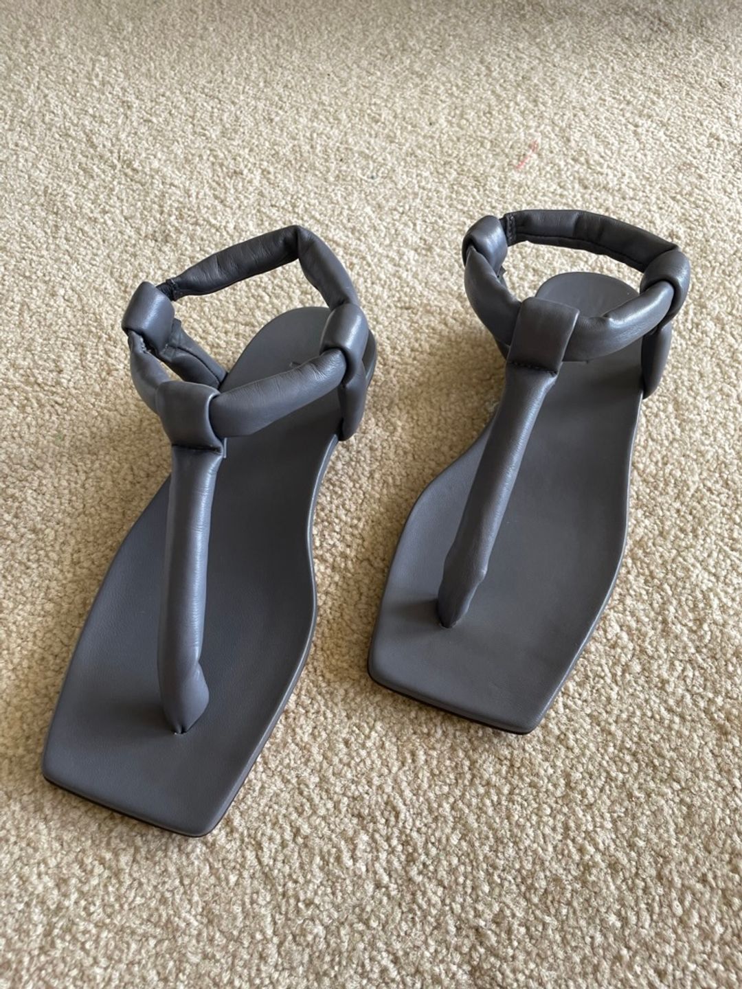 Aston Sandal