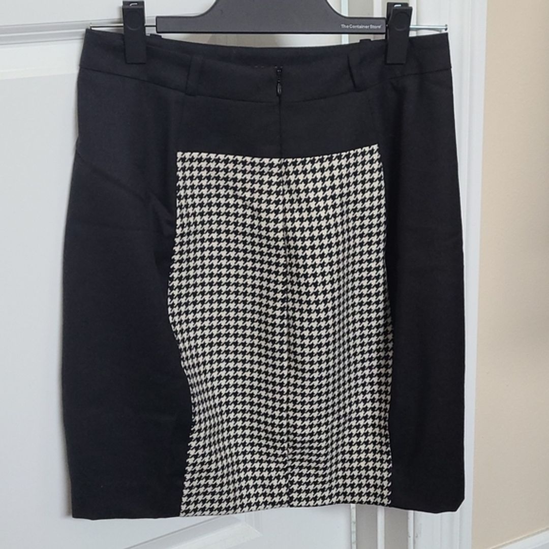 Hugo Boss Houndstooth Wool Mini Skirt
