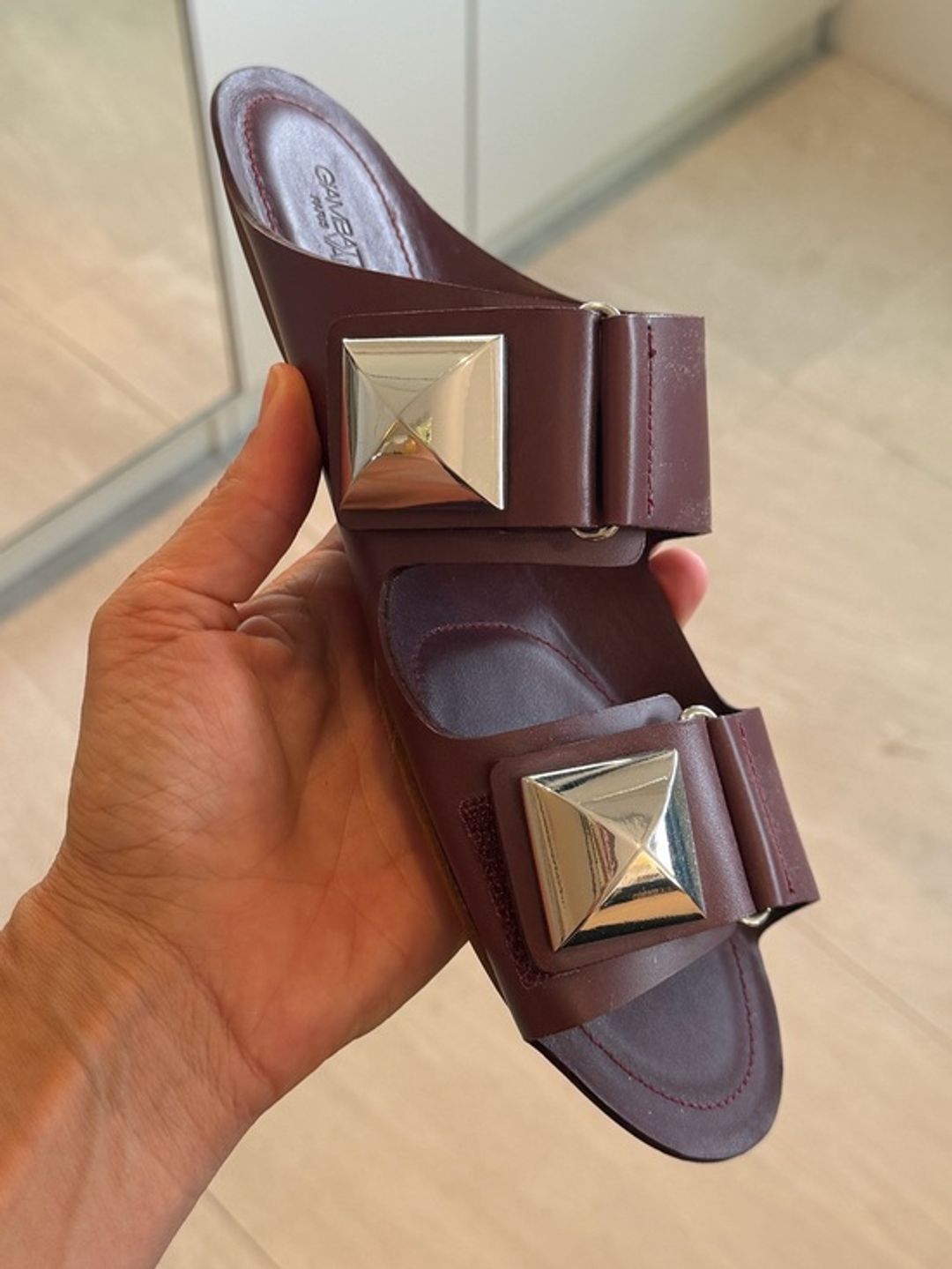 NWT Giambattista Valli Wine Studded Leather Slide Sandals