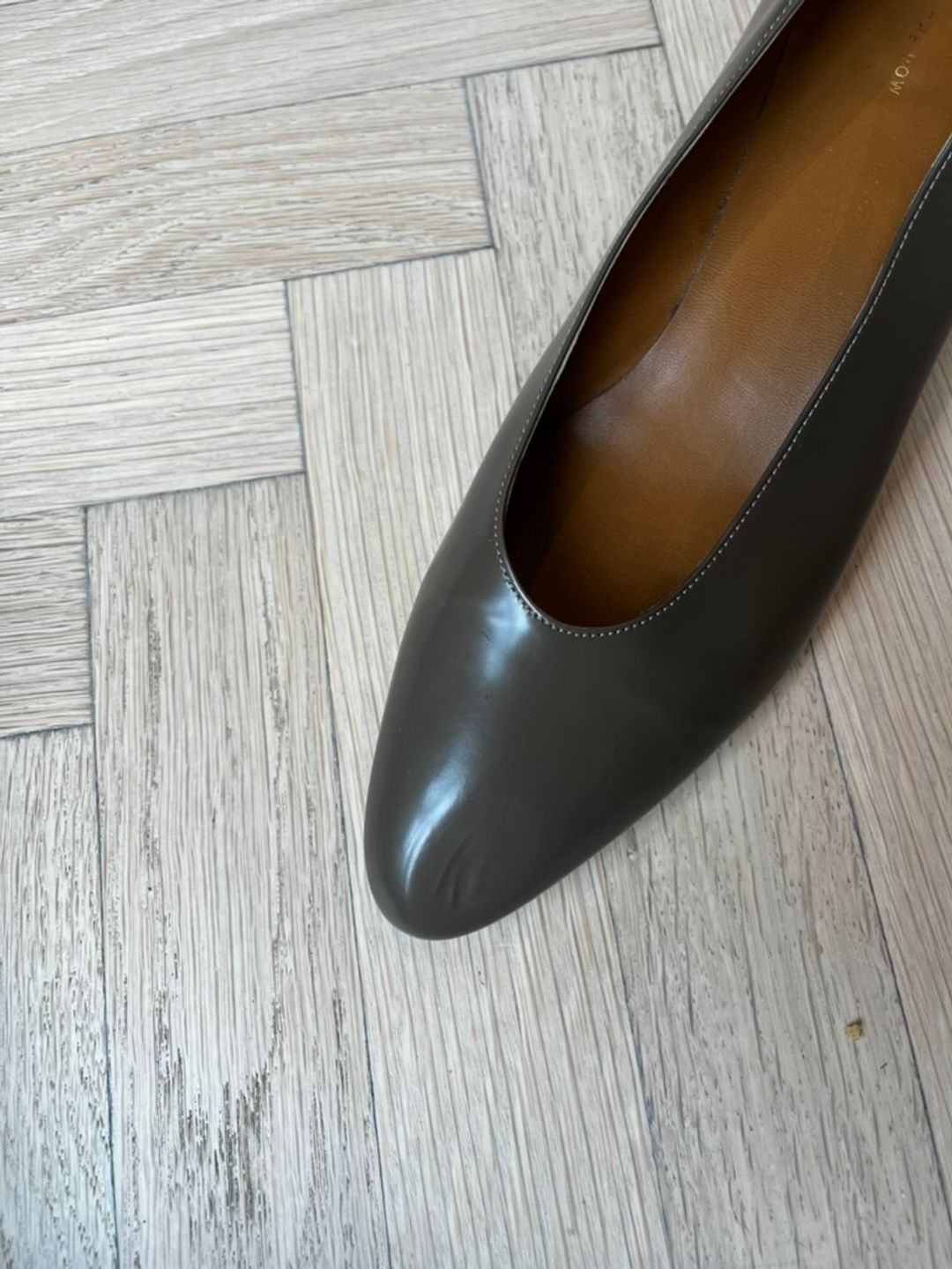 The Row New Almond Leather Pumps size eu 39
