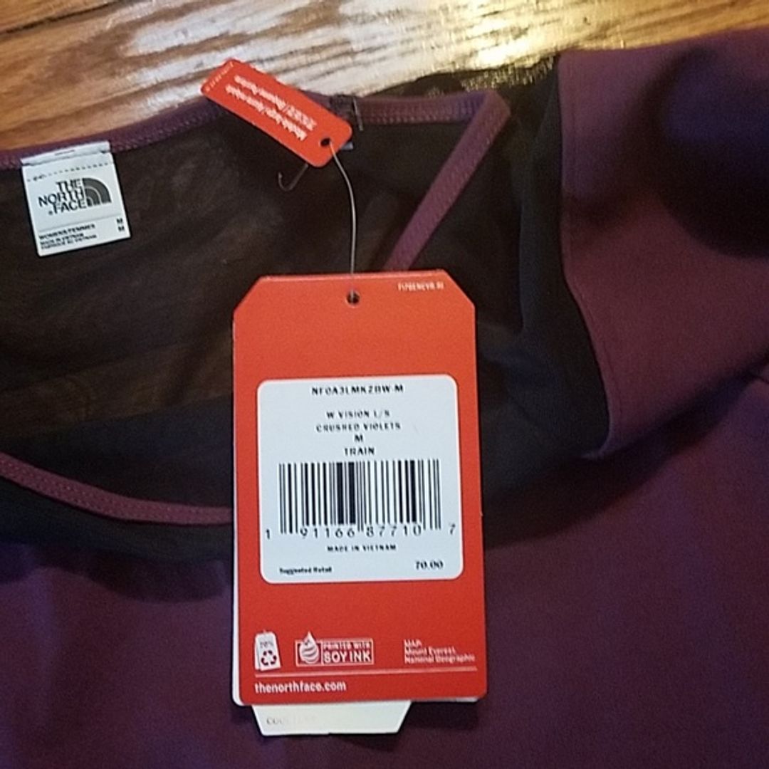 NWT The North Face Morado Top in Purple  Size M US