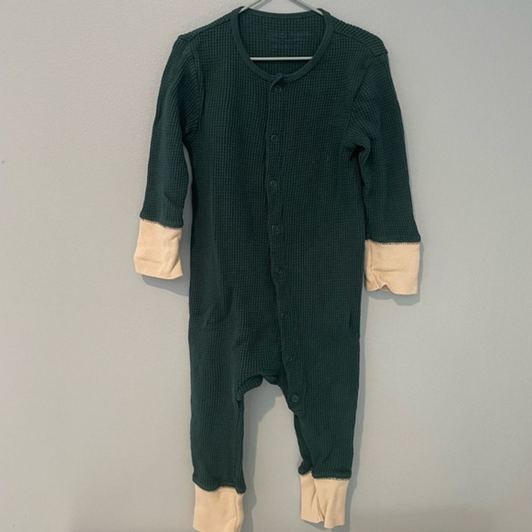 Vince Fin & Vince Waffle Long Johns in Size 18-24 Months
