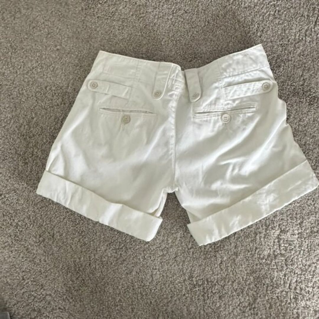 James Perse White Cuffed Shorts