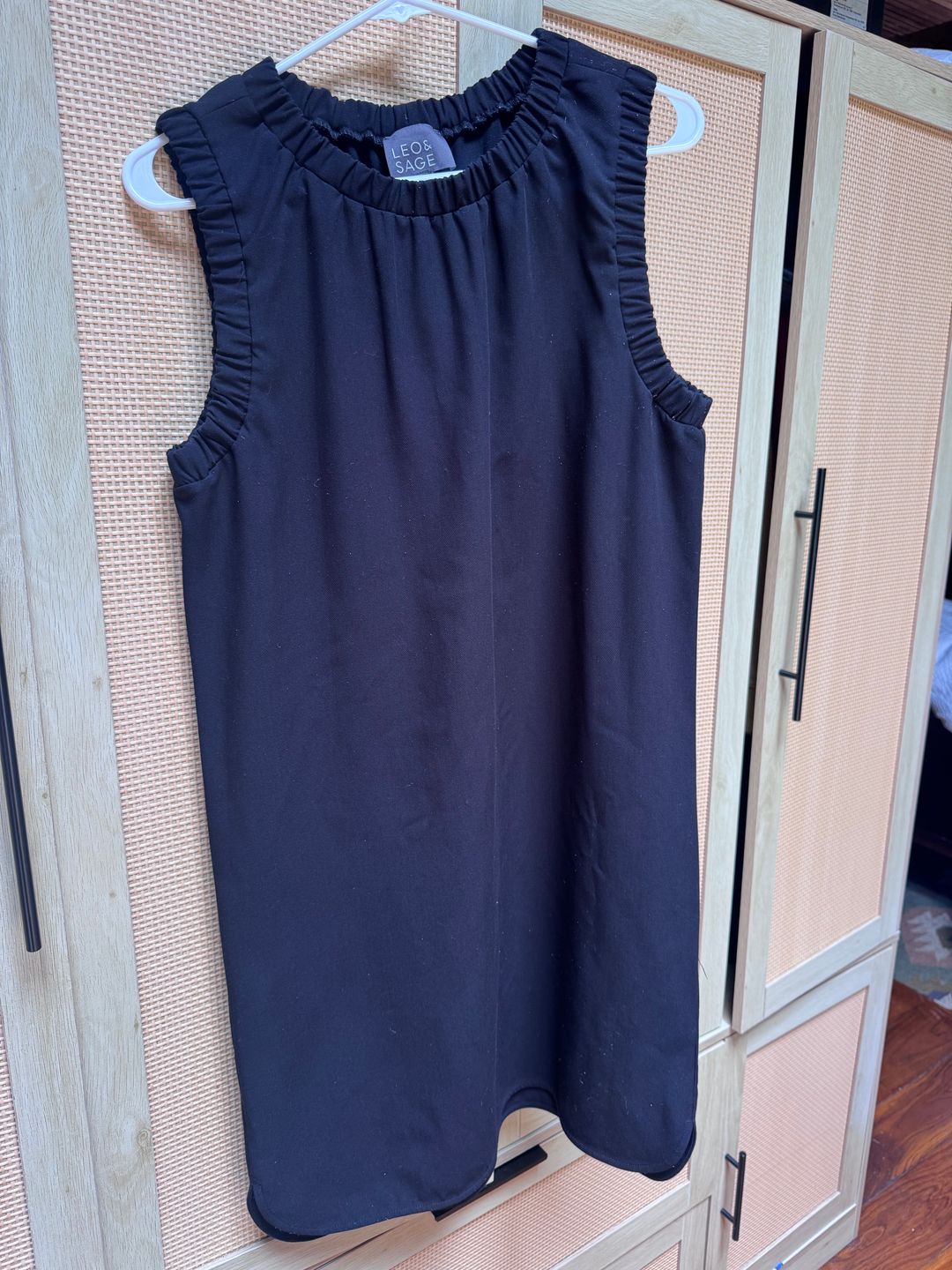 Black jersey Leo & Sage dress