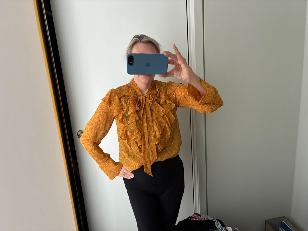 Veronica Beard Yellow floral blouse