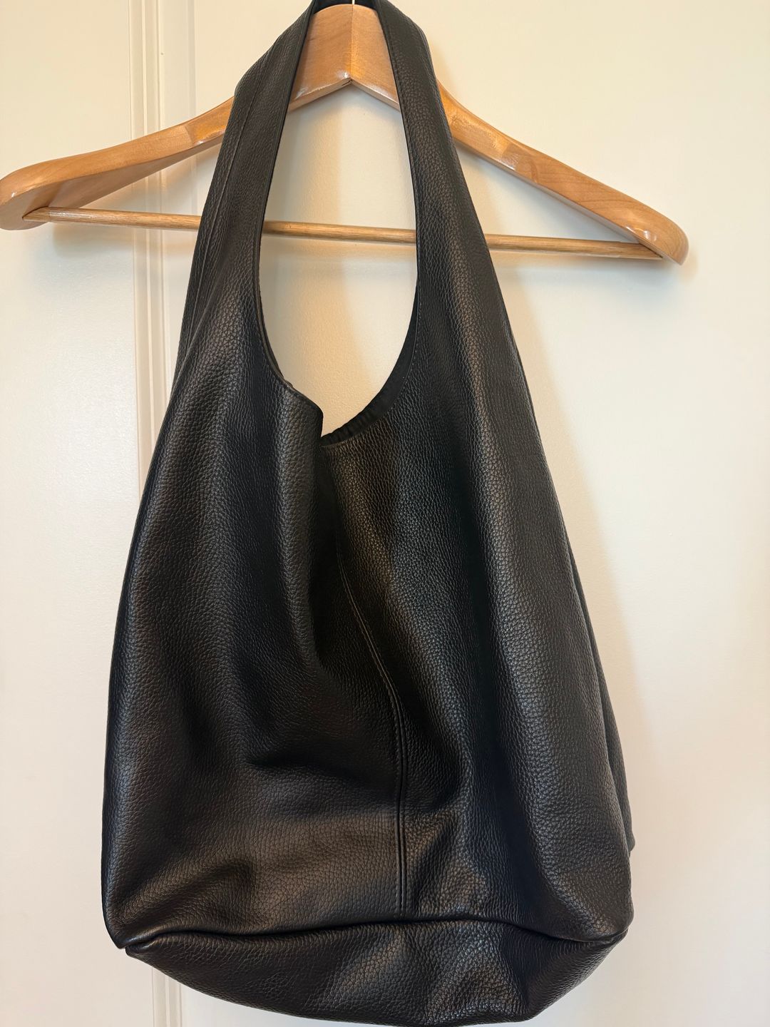 Scarlett Black Leather Shoulder Bag