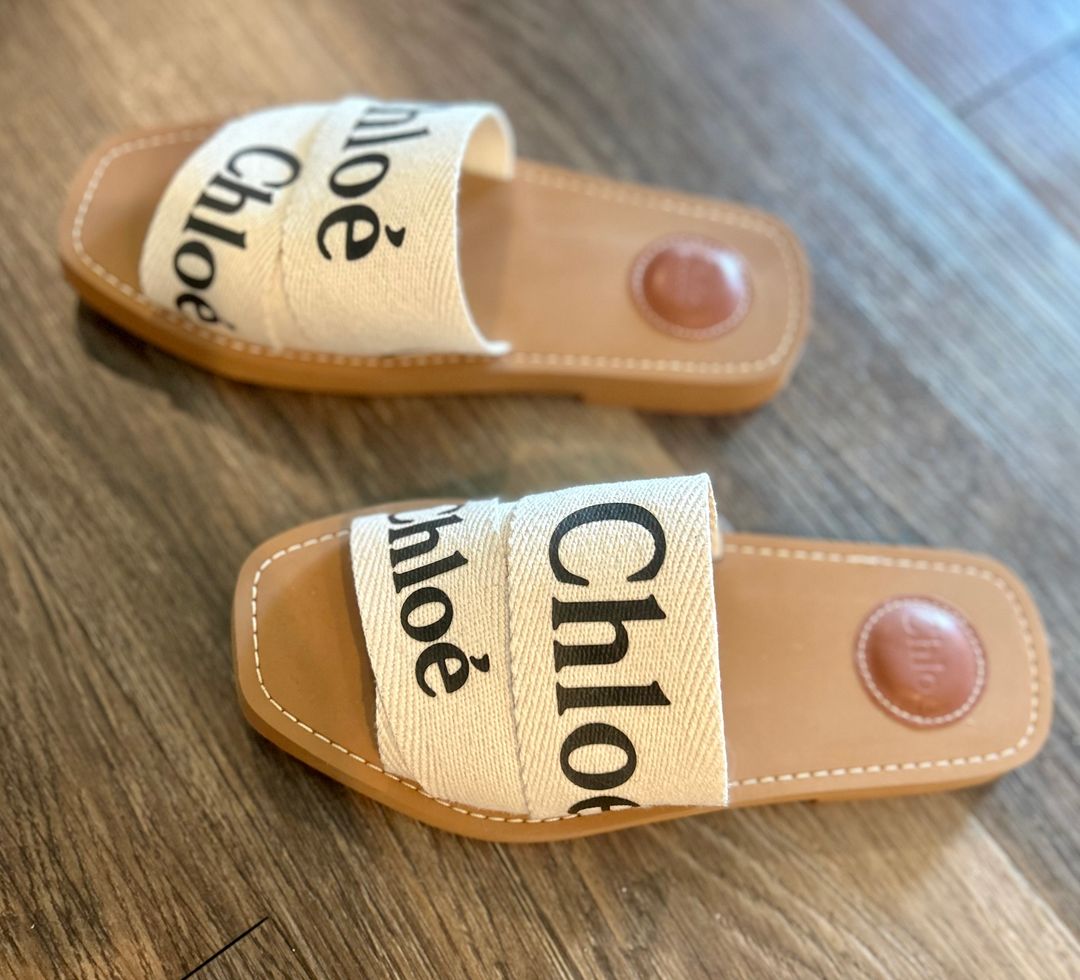 Woody Flat Logo Ribbon Slide Sandals