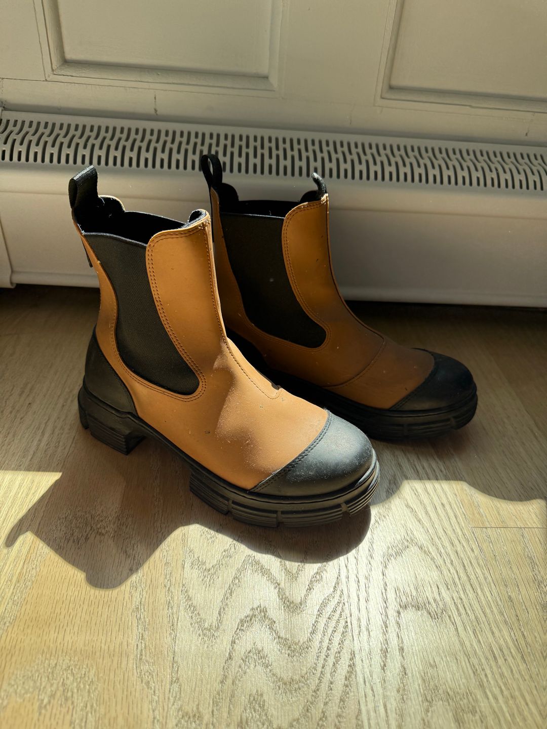 Ganni New GANNI CHELSEA BOOTS