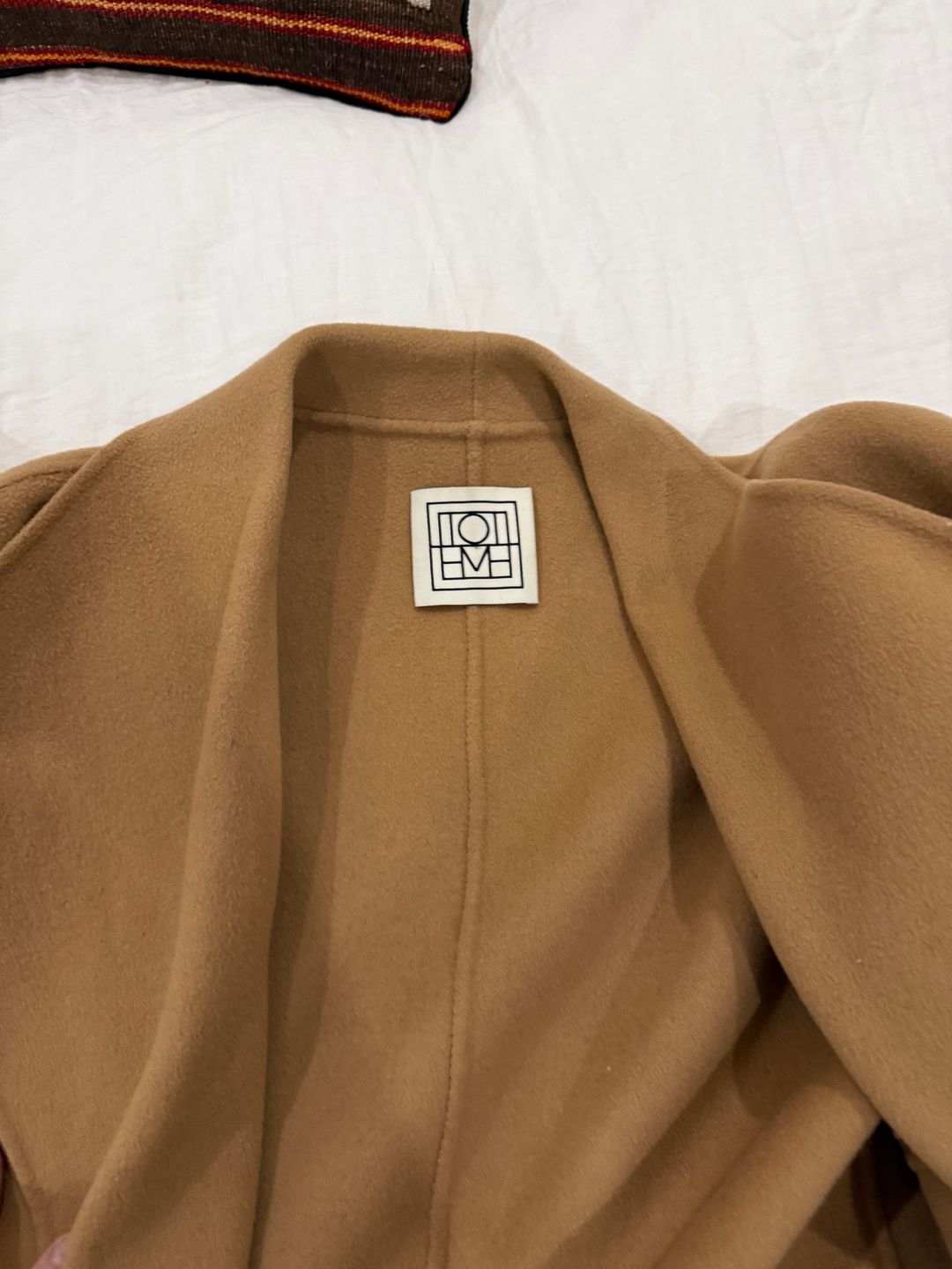 Toteme Signature wool cashmere coat camel