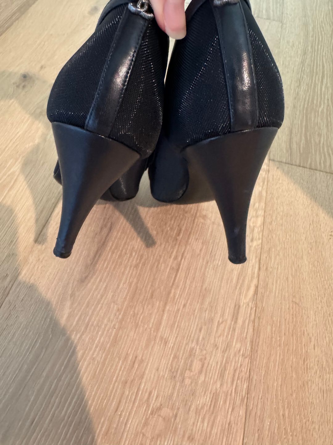 Chanel Interlocking CC Logo Pumps