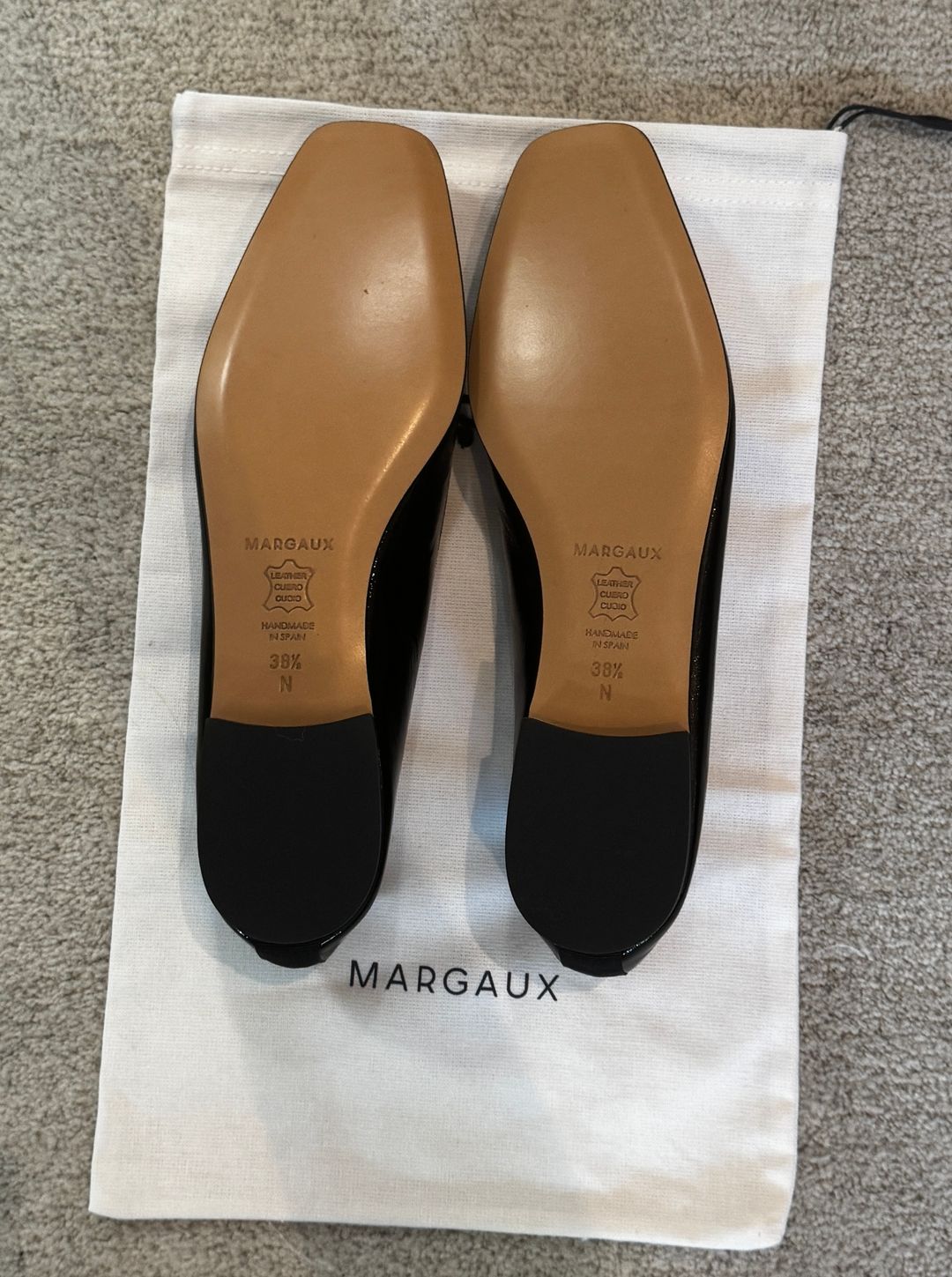 Margaux The Fonteyn in Black Crinkle Gloss