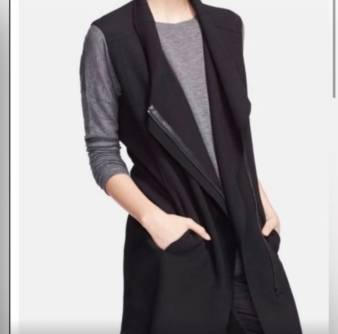 Leather-Trim Asymmetric
Black Wool Zip up Moto longer tunic
Vest 