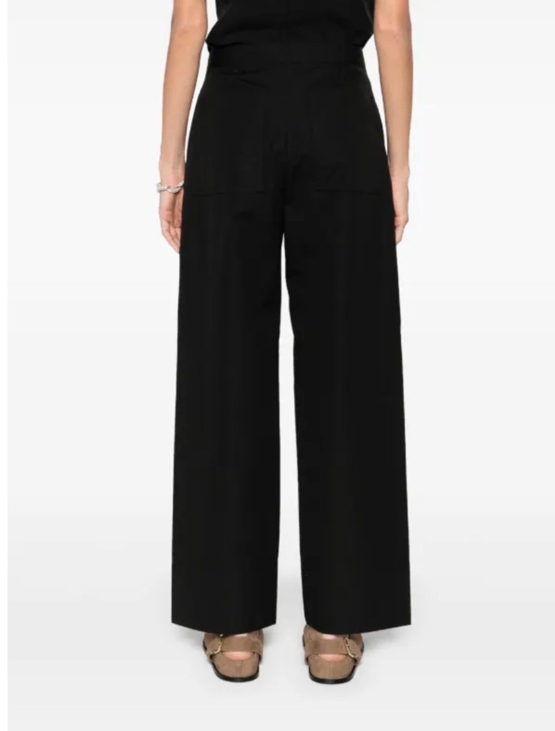 twisted-seam trousers