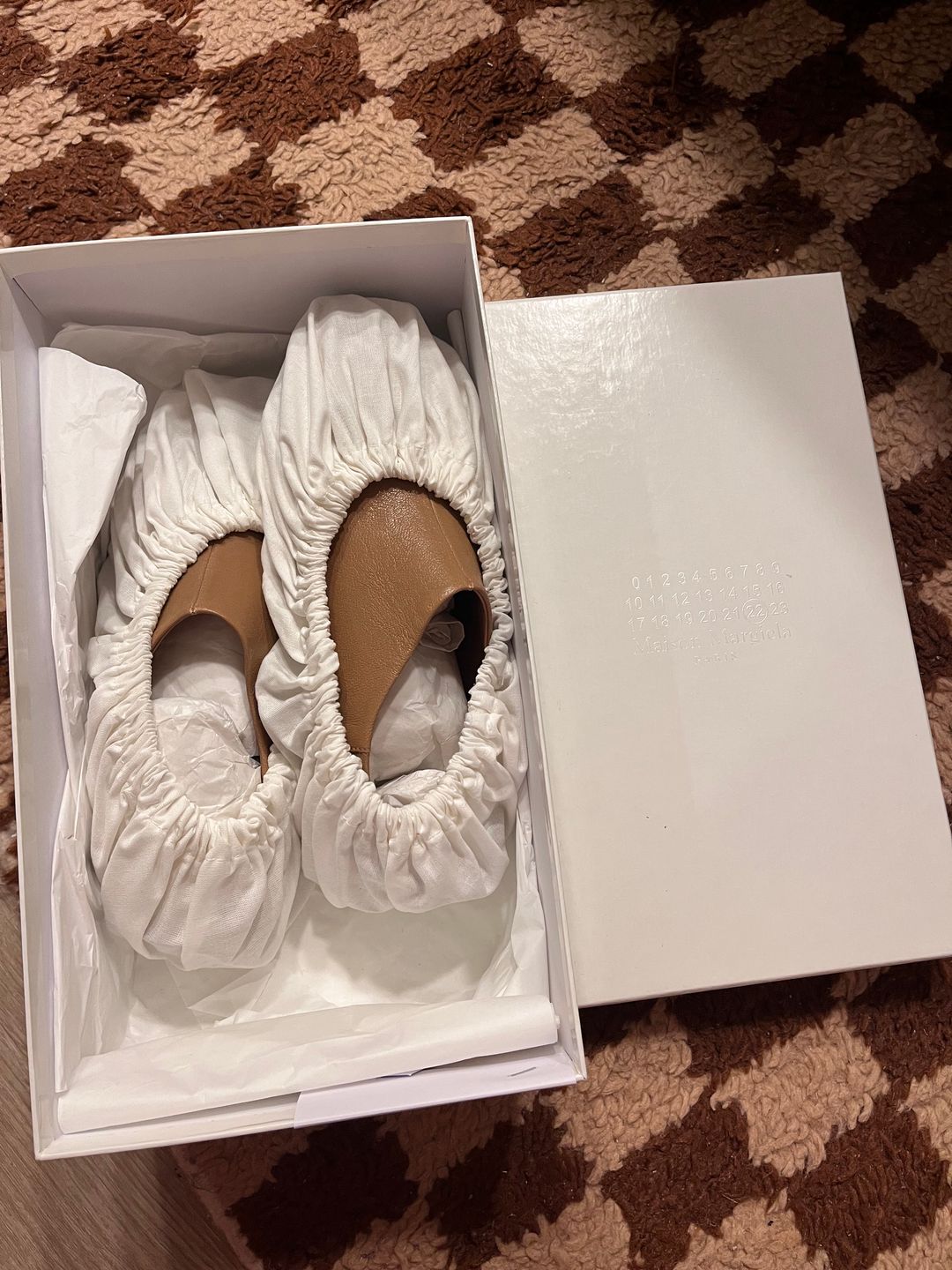 Tan Tabi Babouches Loafers