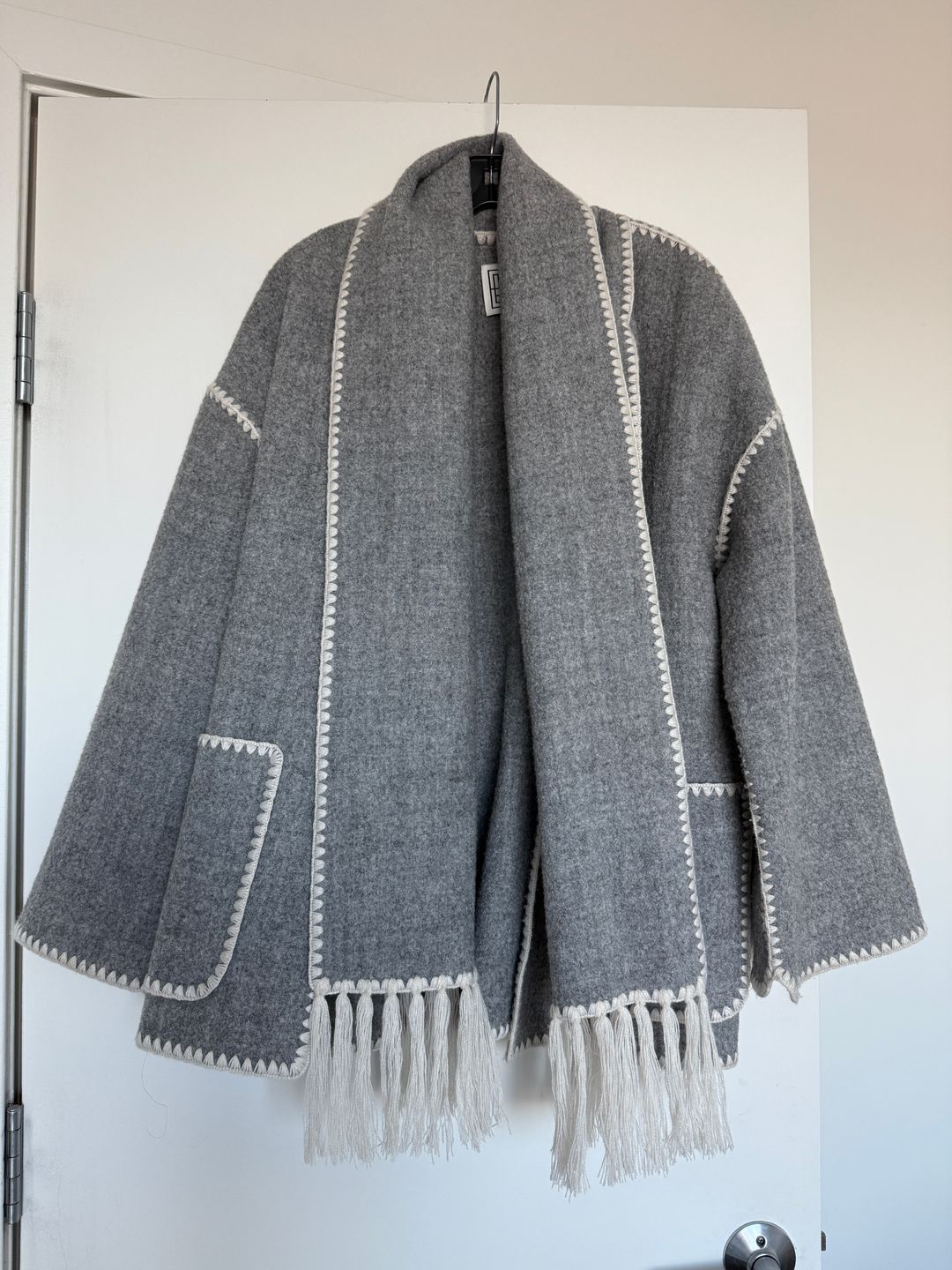 Embroidered scarf jacket light grey mélange