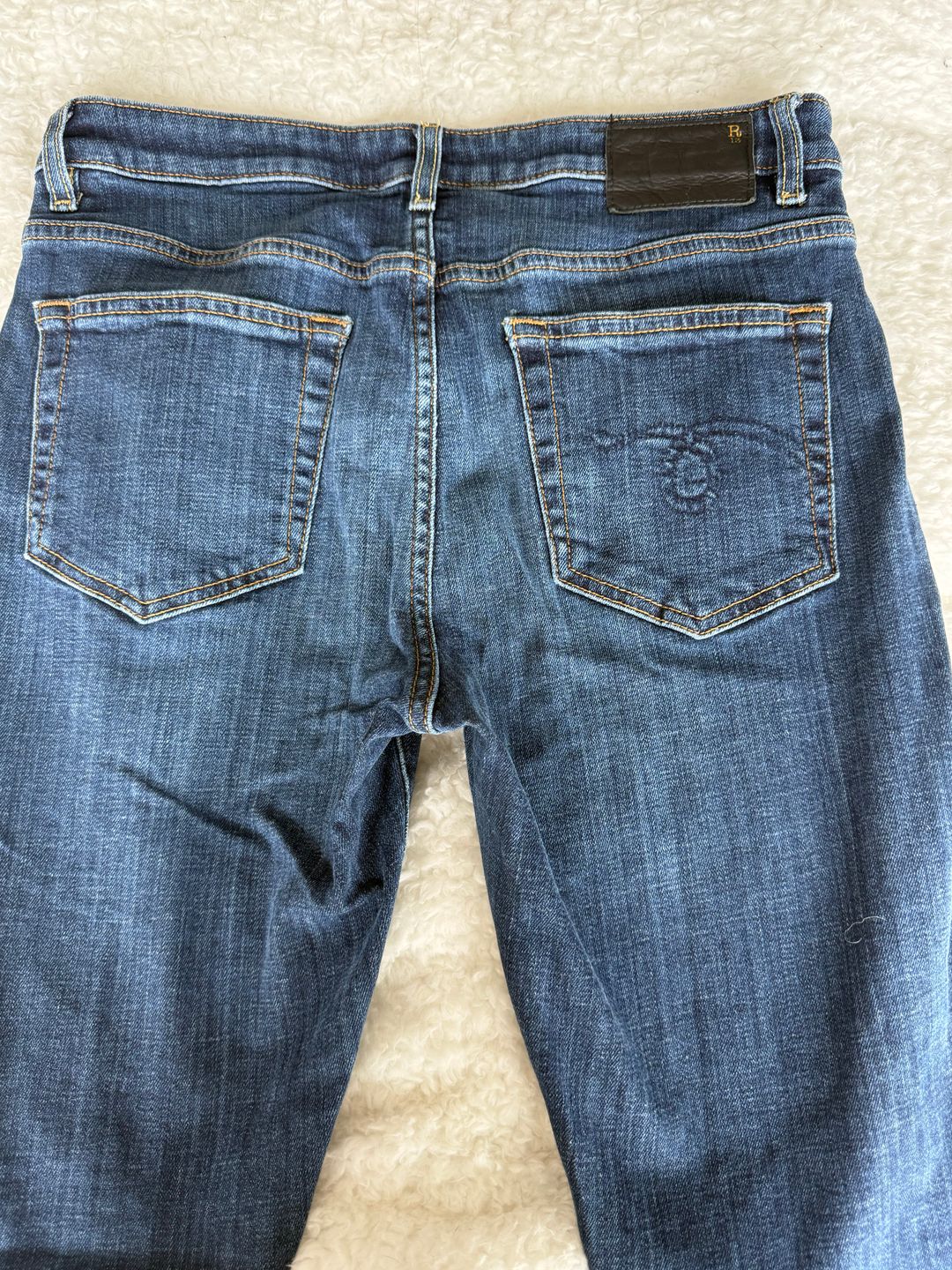 Mid rise skinny leg jeans blue