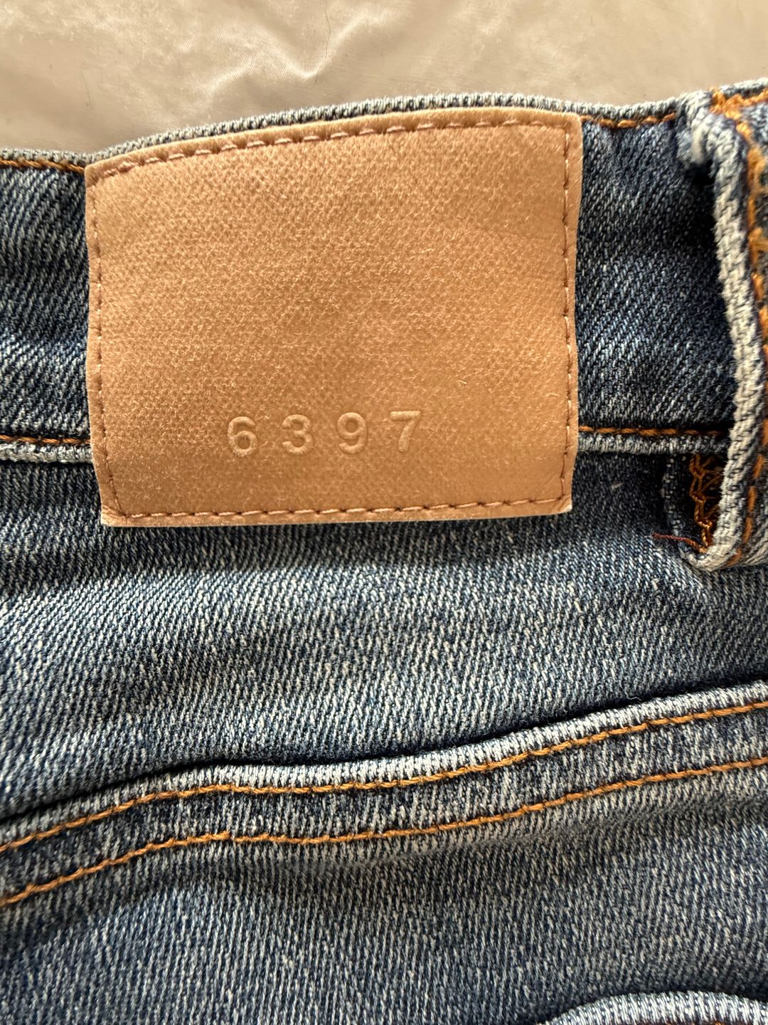 Cropped denim