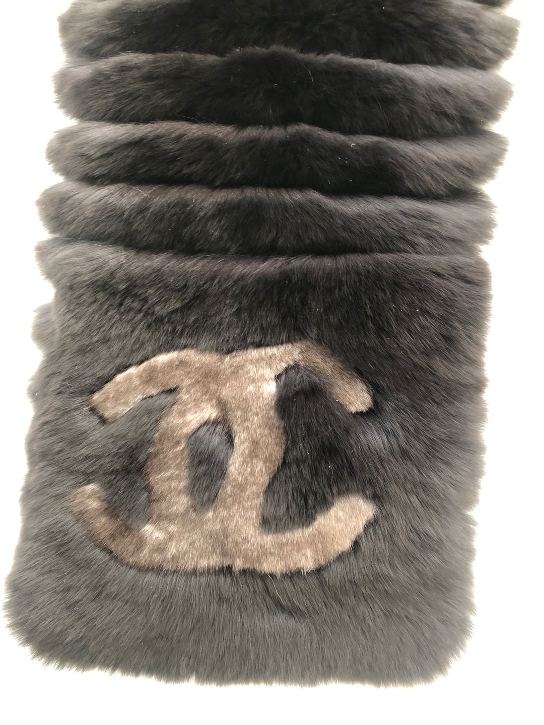 NWT Chanel 2014 Brown Orylag Rabbit Fur CC Stole Scarf