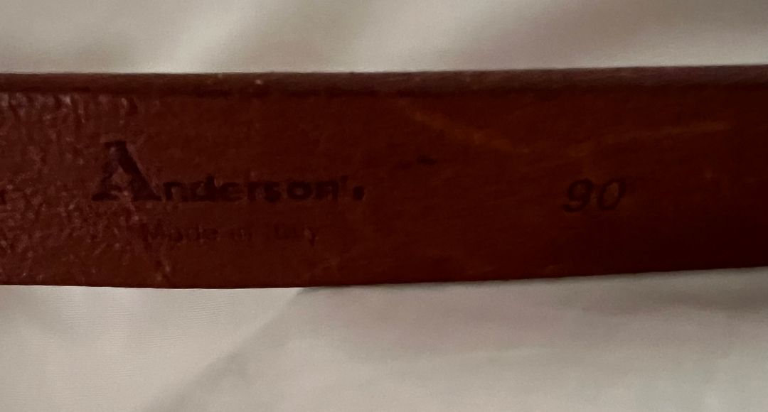 2.5 cm brown leather cowboy belt with detailed silver hardware