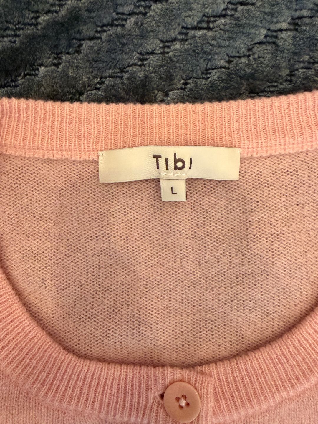 Pink cashmere shunken cardigan