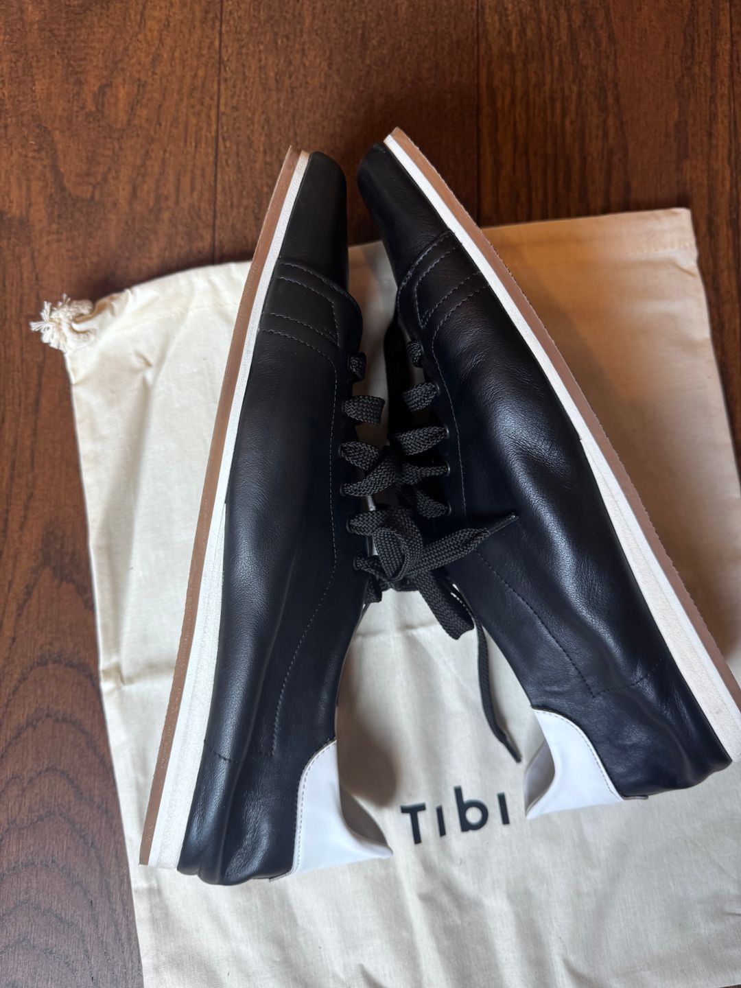 Seth Sneaker