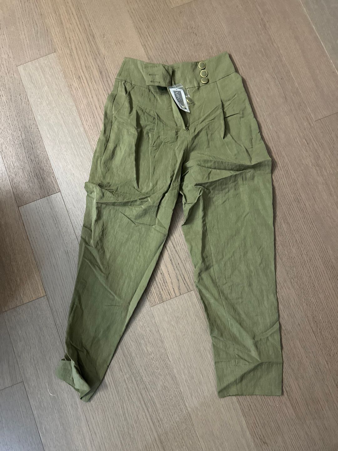 NWT Pippa Button Pants in Olive