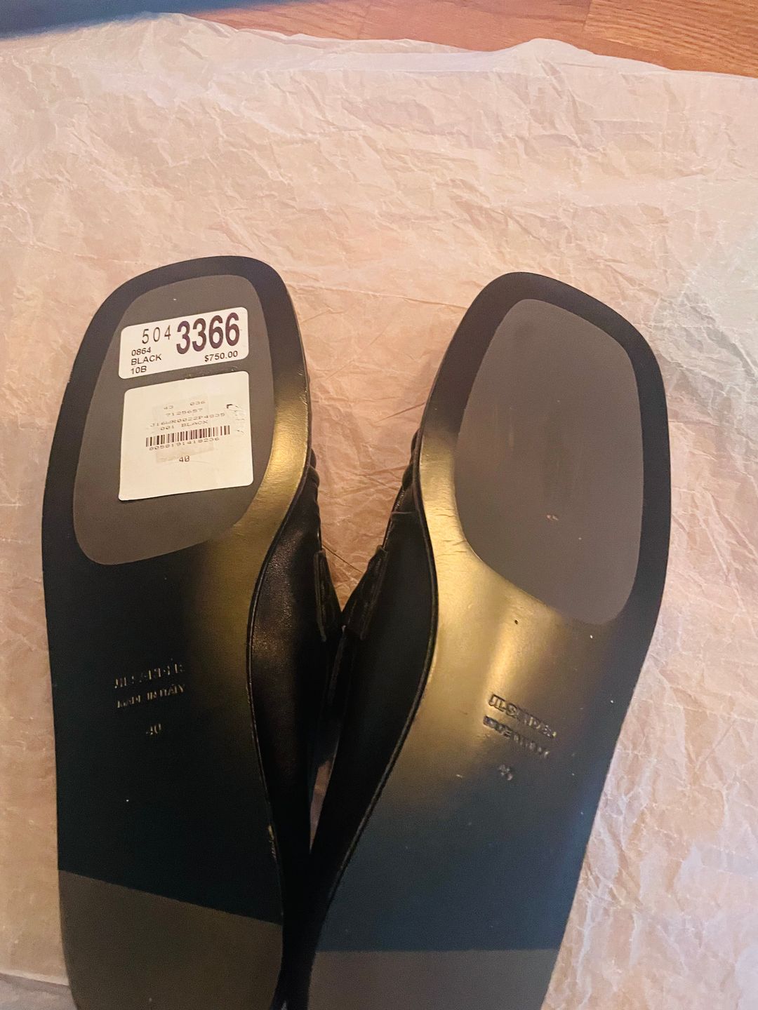 RunwayLeather Loafers