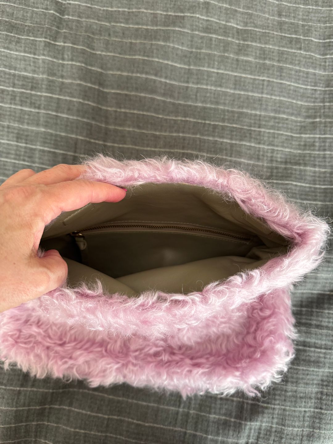 Faux-fur clutch