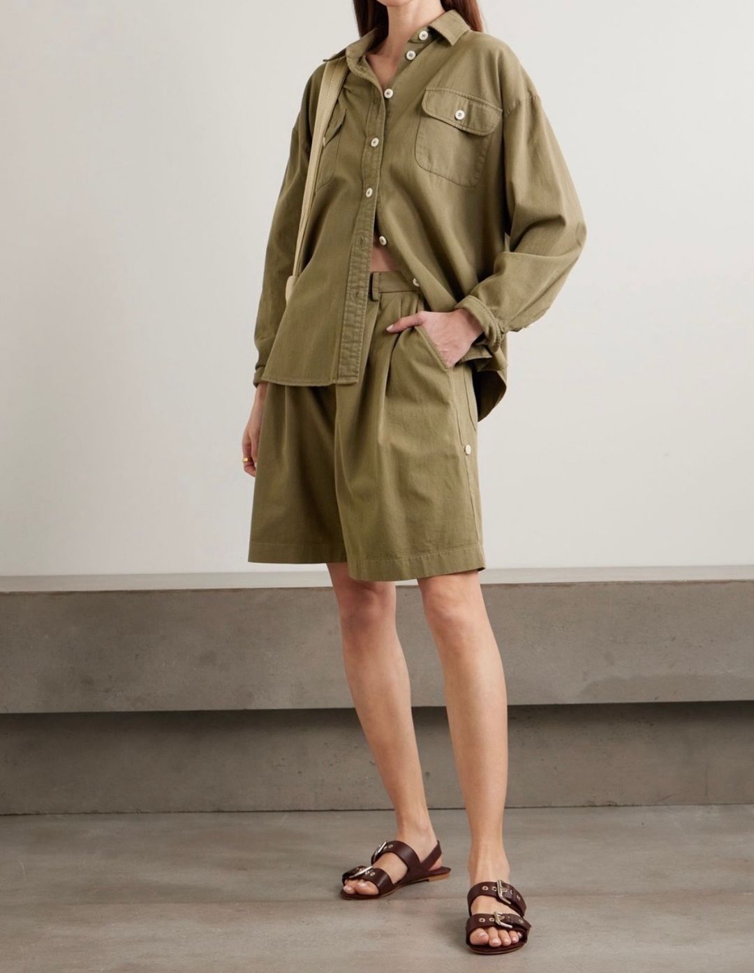 The Pleat Short in Tan