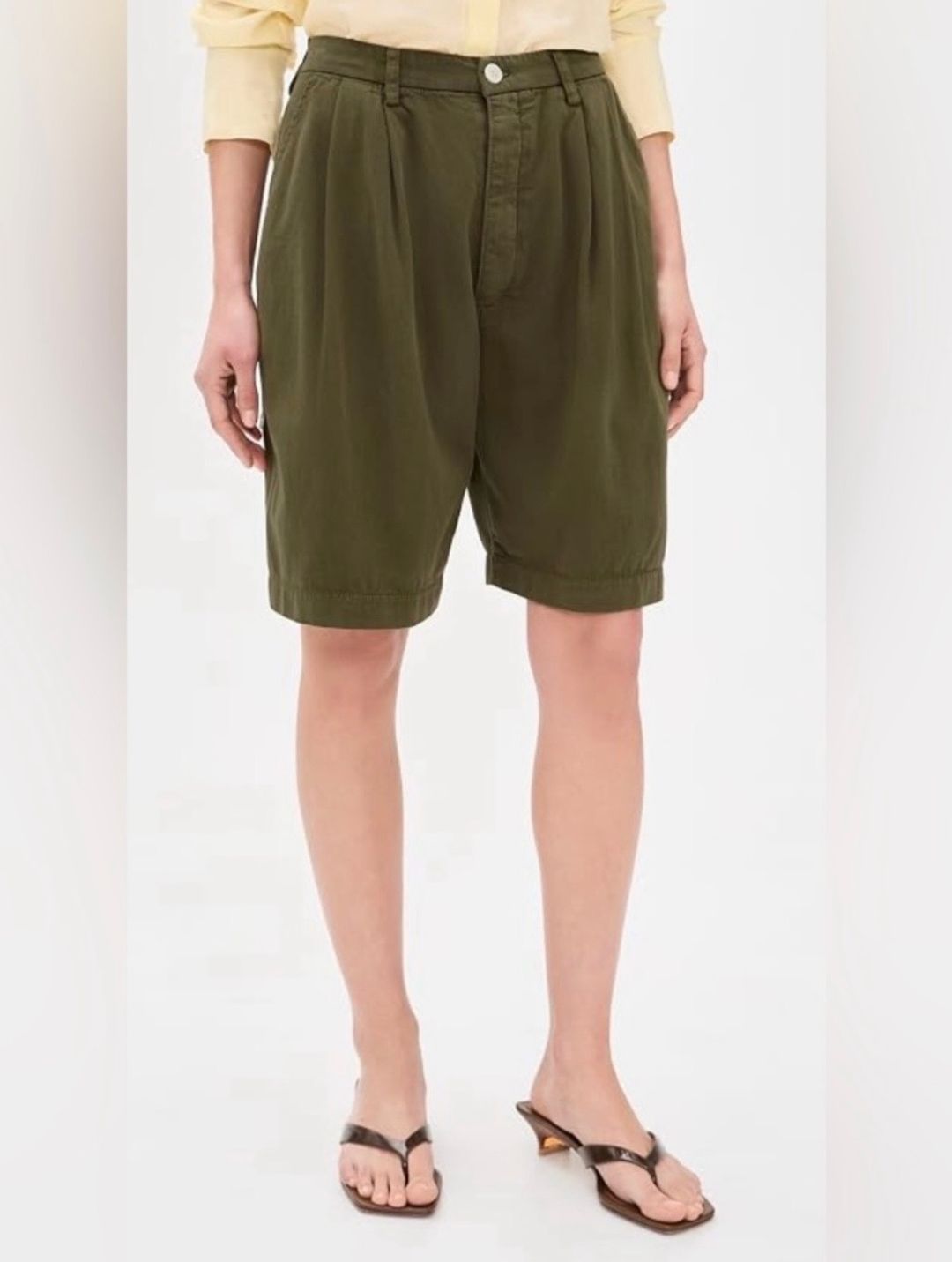 The Pleat Short in Tan