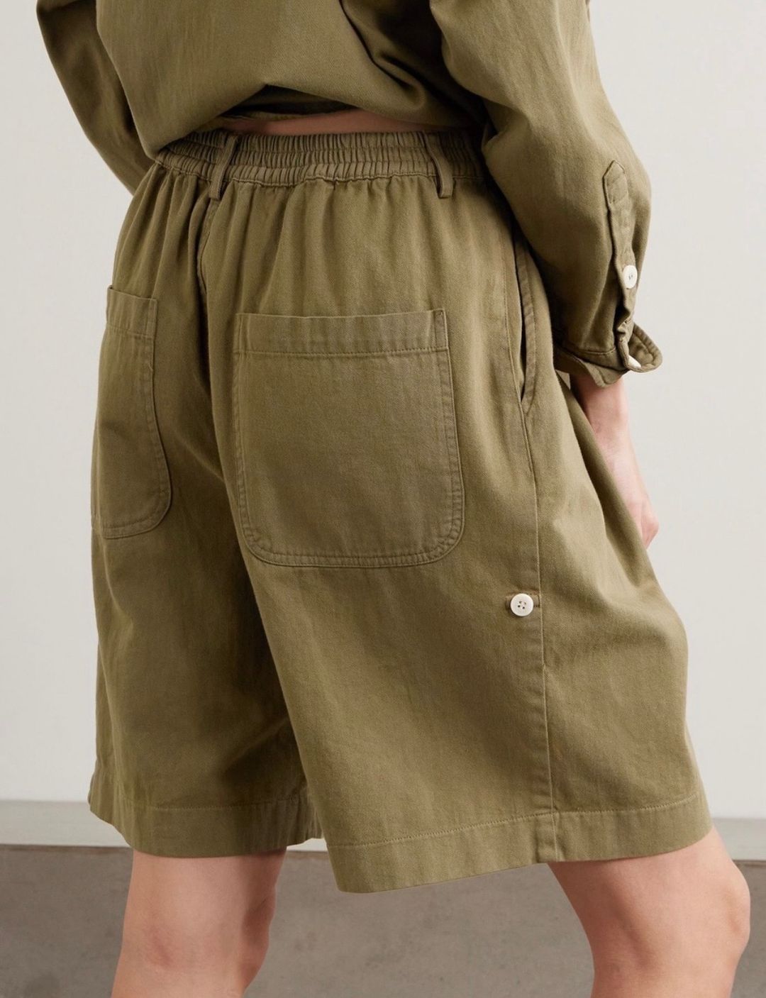 The Pleat Short in Tan