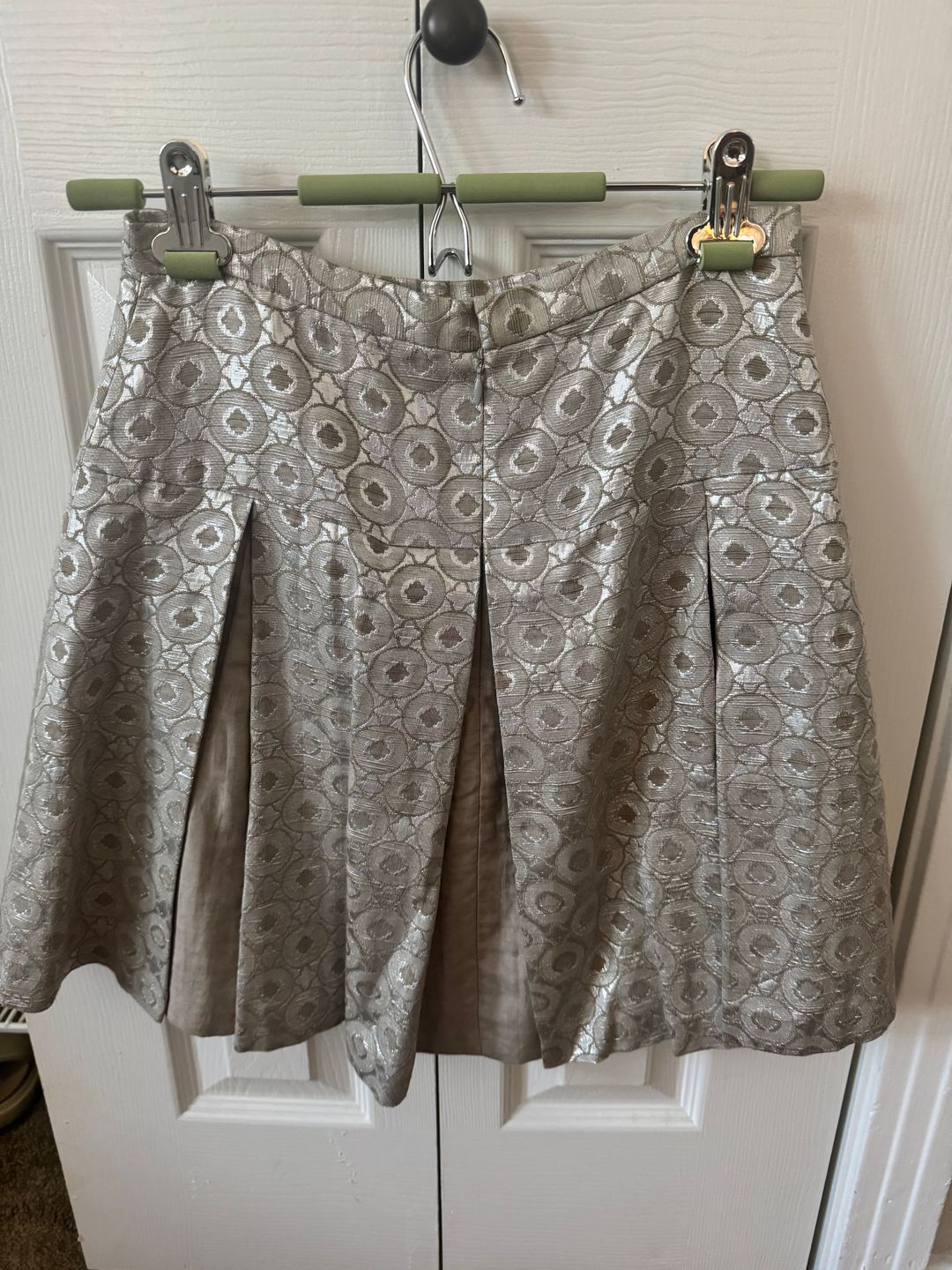 Silver Metallic Skirt / Above Knee