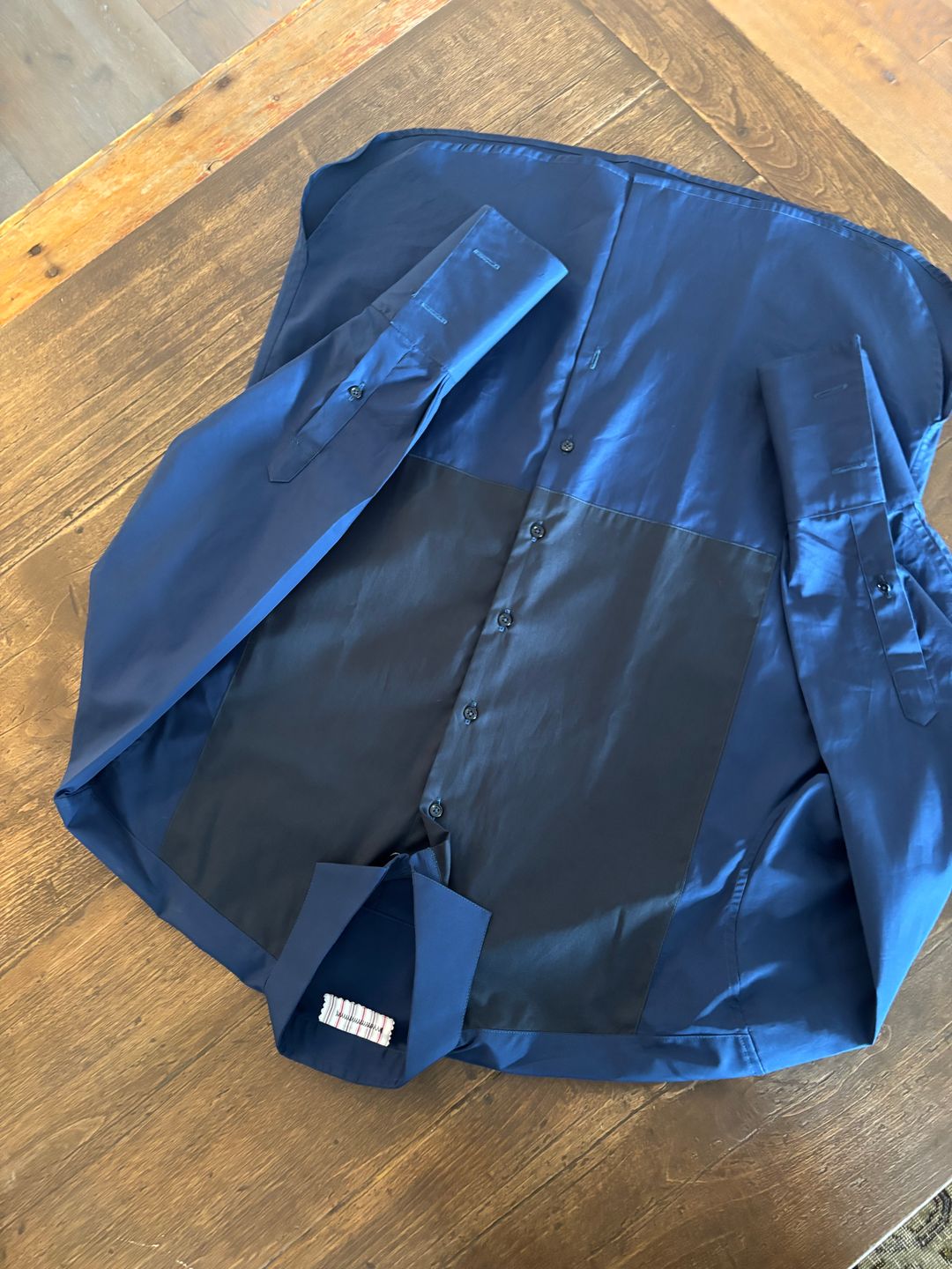 INES OVERSIZED TUXEDO SHIRT IN NAVY